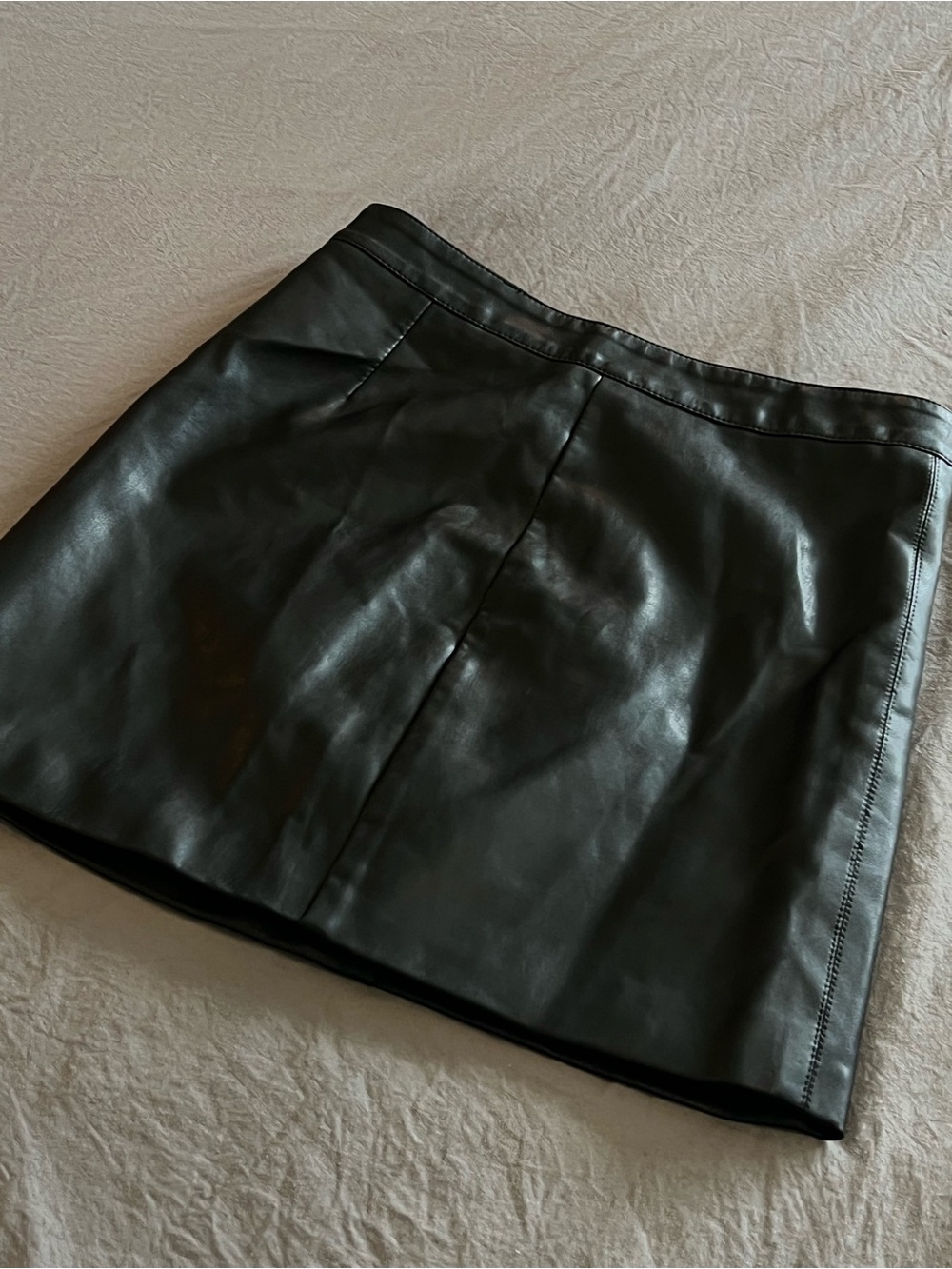 🖤 Altar’d State 🖤Black Faux Leather Mini Skirt